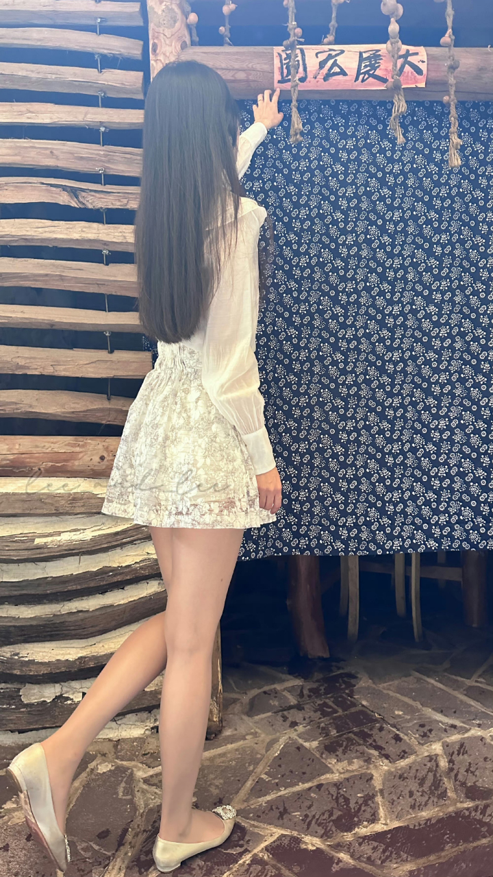 最爱的平底鞋96#丝袜# #日常穿搭# #时尚穿搭