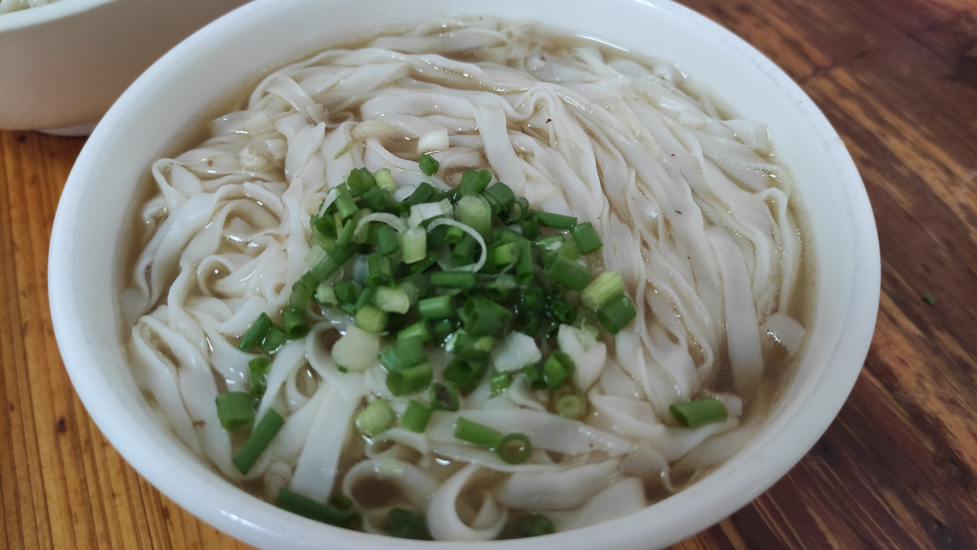 少年时的经典回忆 电白水东几十年老字号顺贵牛腩粉