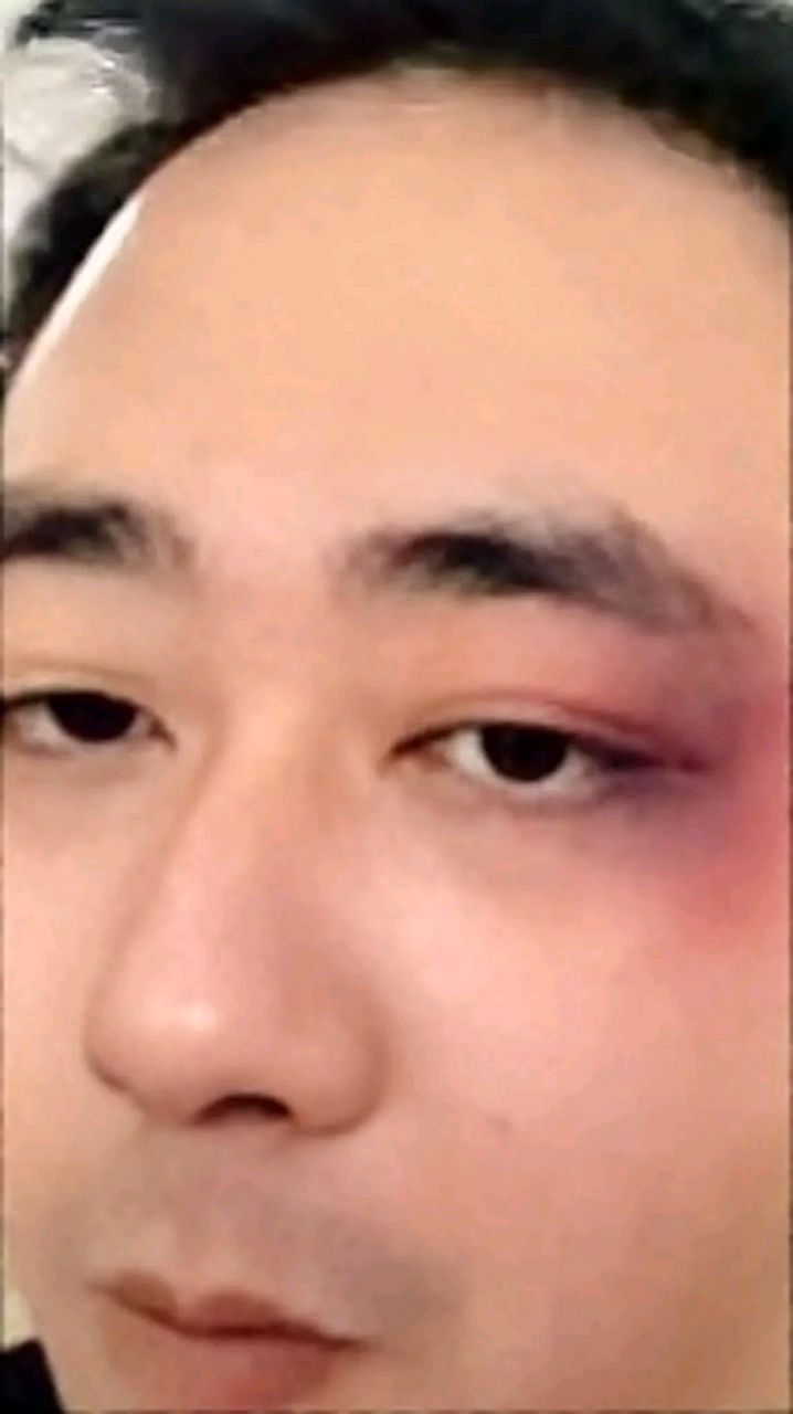 离婚五年后,再看王自健与黄雅静的现境,两人的差距一目了然.