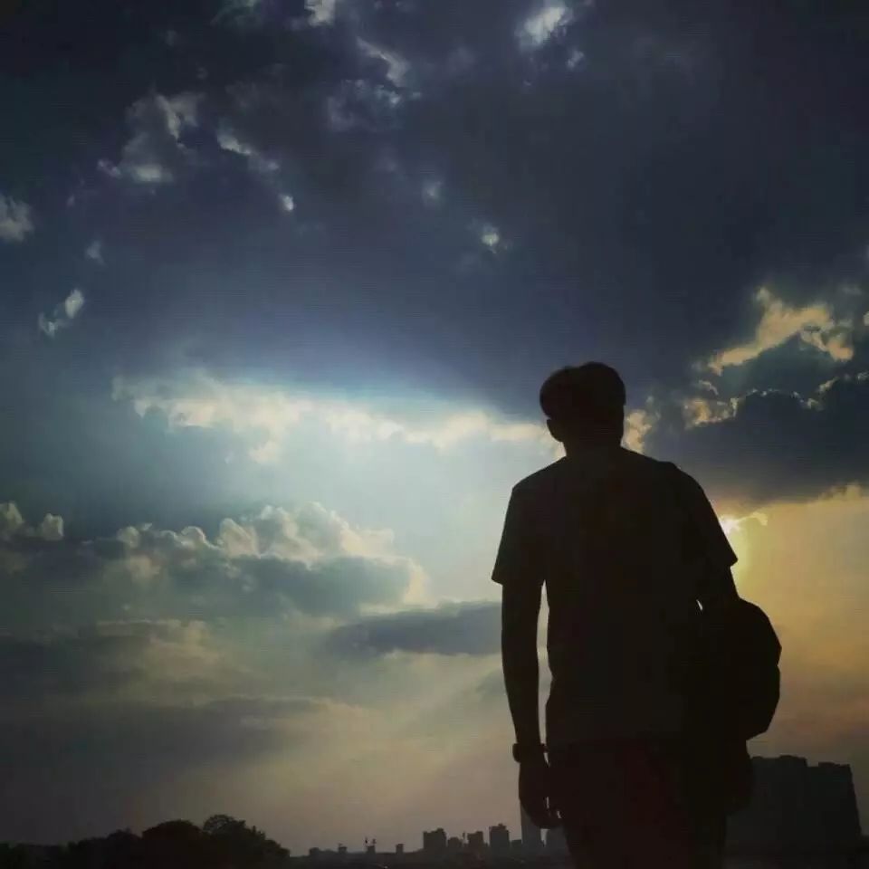 男人开始走上坡路的表现有哪些.@等待最美的梦的动态