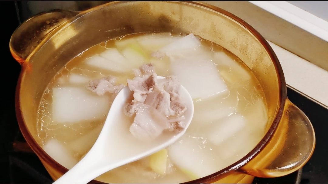 夏天少不了一碗"咸肉冬瓜汤",鲜咸可口,冷热皆宜