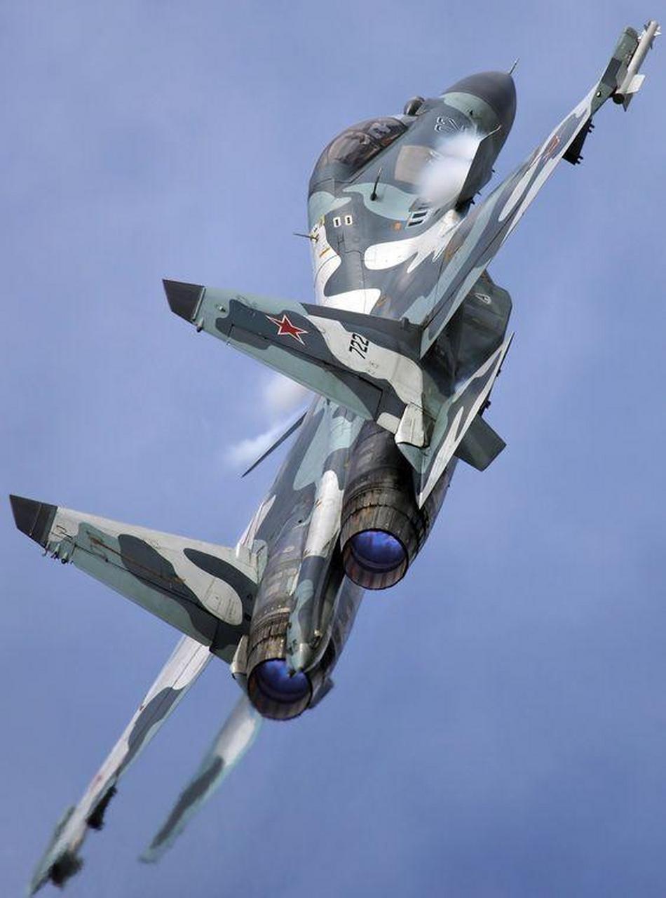 不过,对比我们的歼20和歼10c,苏35的很多性能确实已经落后了.