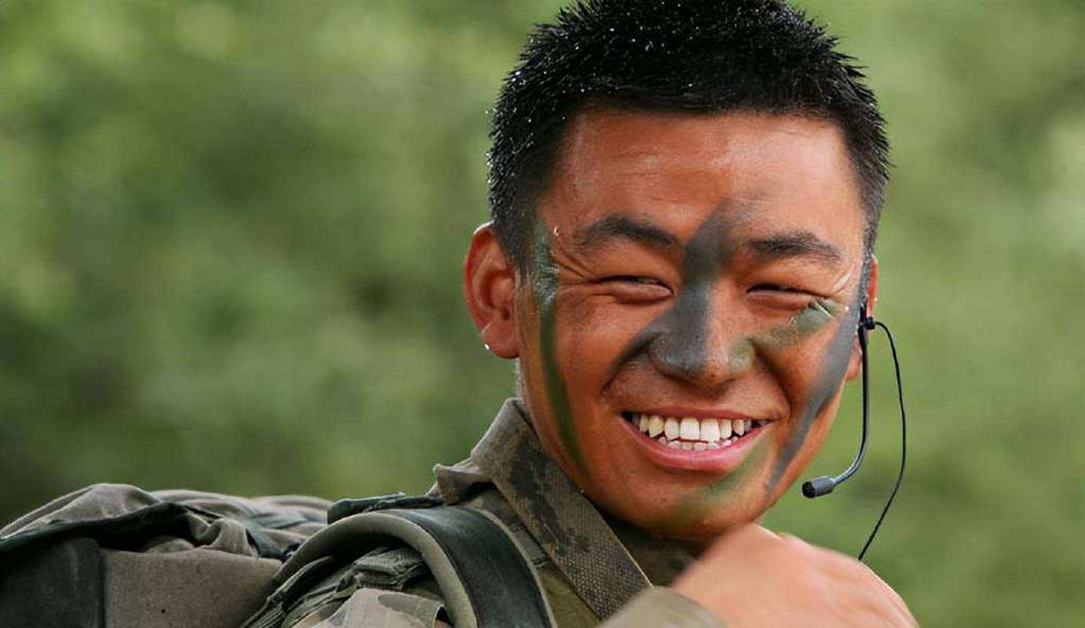 我有一个表哥,出去打工结果糊里糊涂的就带了六万块钱回来.