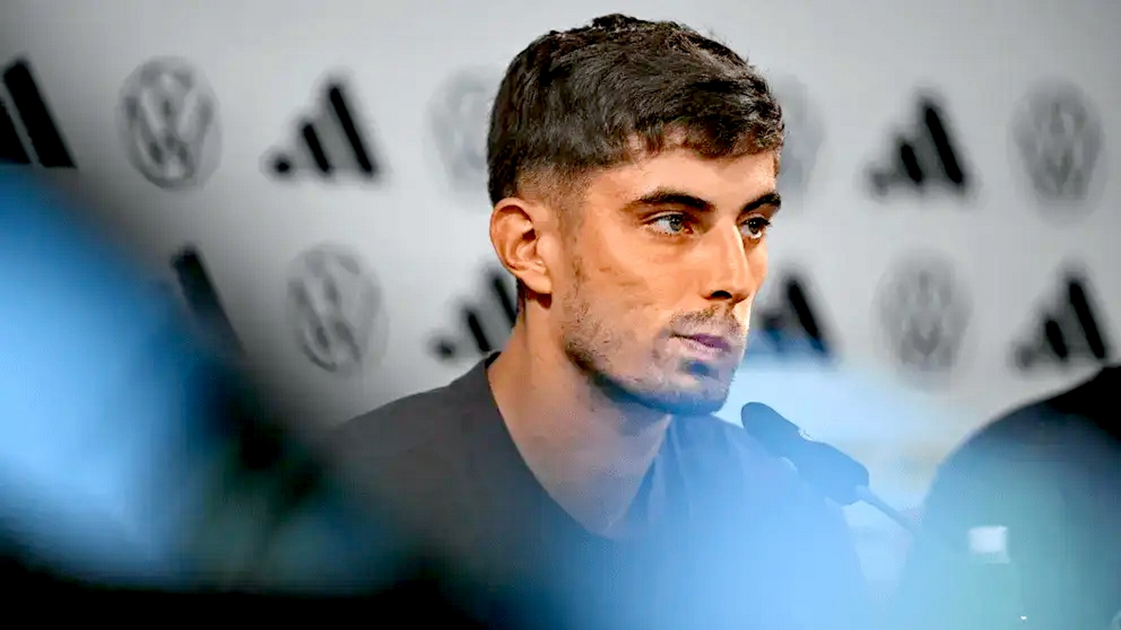 让球迷支持你们,你们得拿出成绩