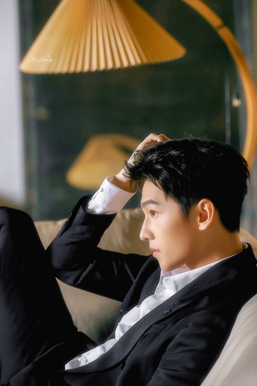 杨洋虽然不是建模脸,但这个侧脸在娱乐圈也是一绝了