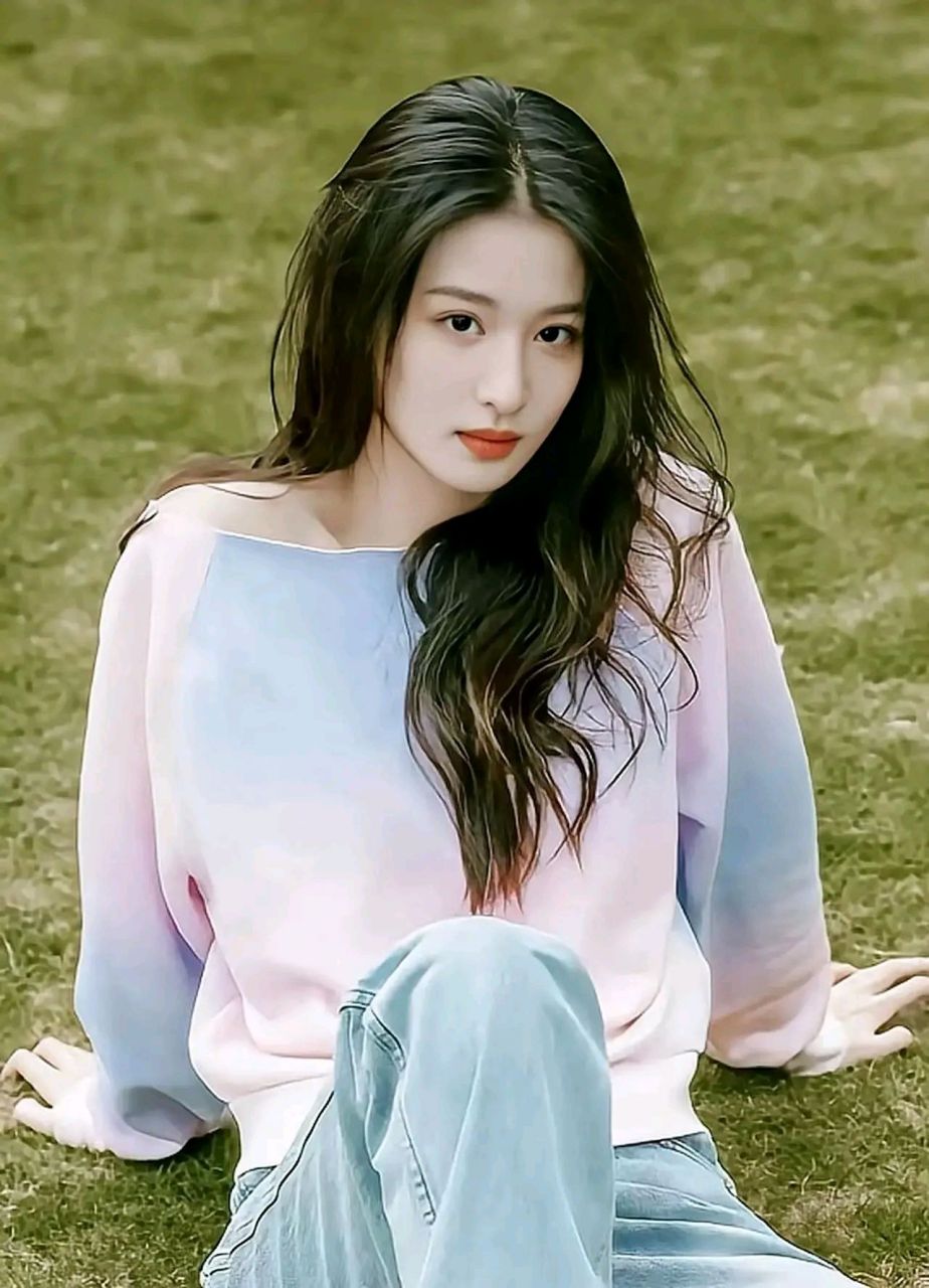 王楚然#你真的好美[玫瑰]还很真实的表演,干净的漂亮的眼晴,喜欢你