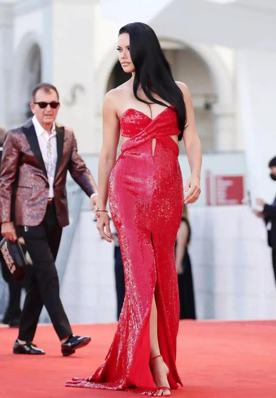 巴西模特阿德里亚娜·利马(三).