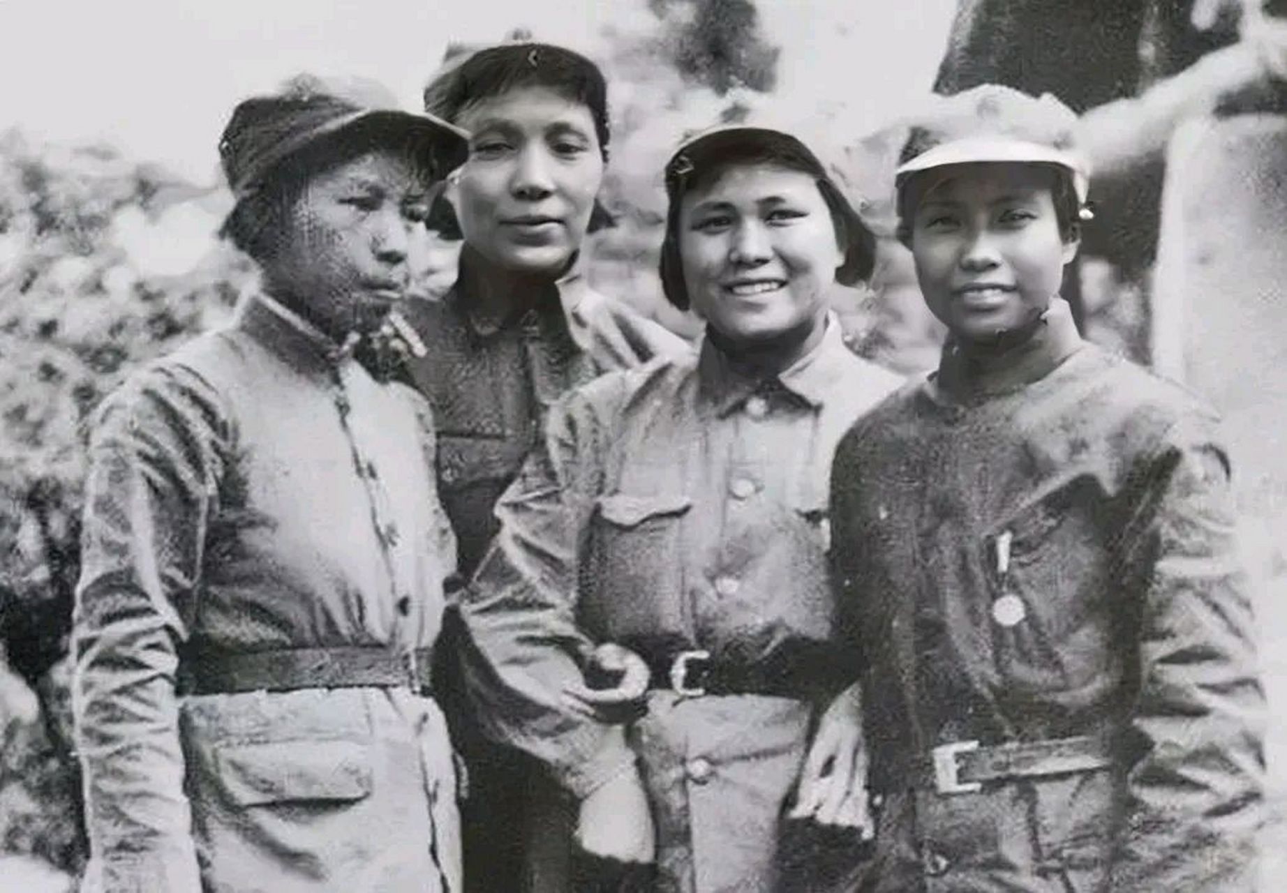 她本应是新中国的第一女上将,为何不被授衔?最后结局如何?