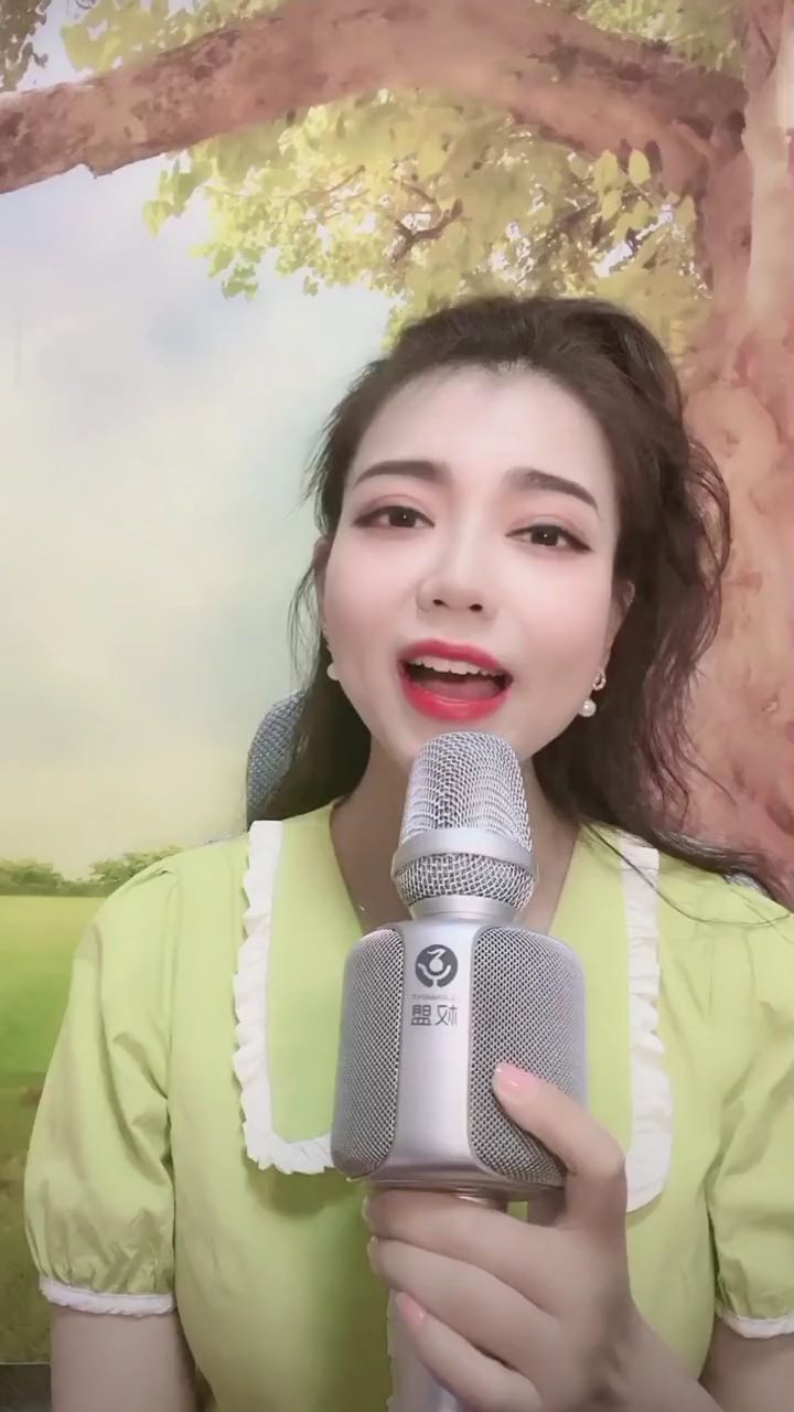 武汉美女歌手大酒窝直播演唱画你欢迎大家观看