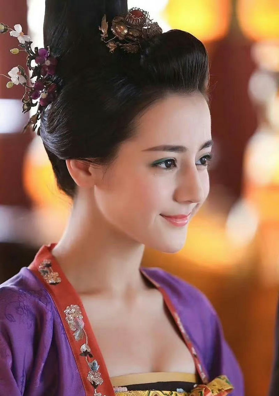 热巴新剧《安乐传》正在热播,迪丽热巴演过的古偶,你最喜欢热巴那一部