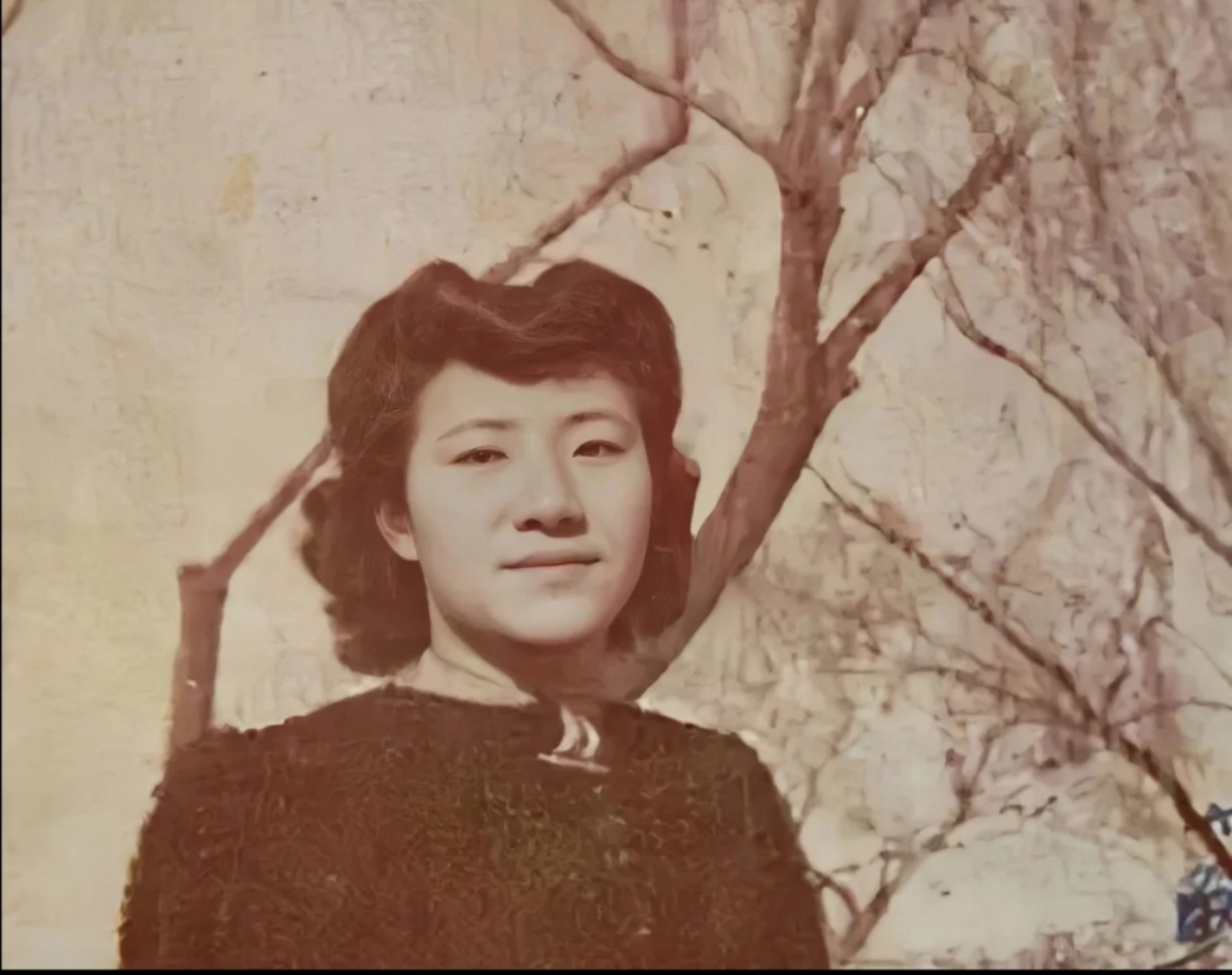 她叫苏青,是民国时期与张爱玲齐名的女作家!