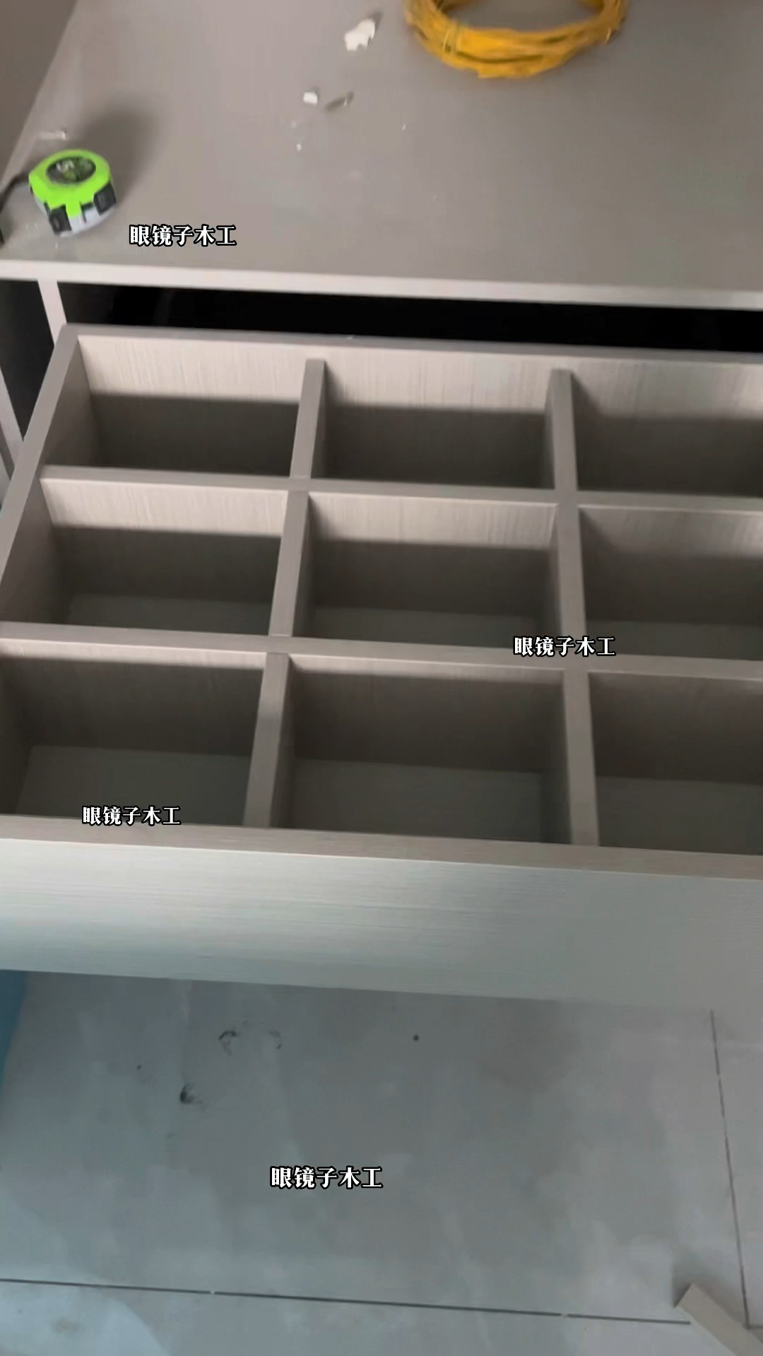 木工打柜子#九宫格抽屉#pet羊绒灰衣柜 今天正式入驻百家号,今天分享