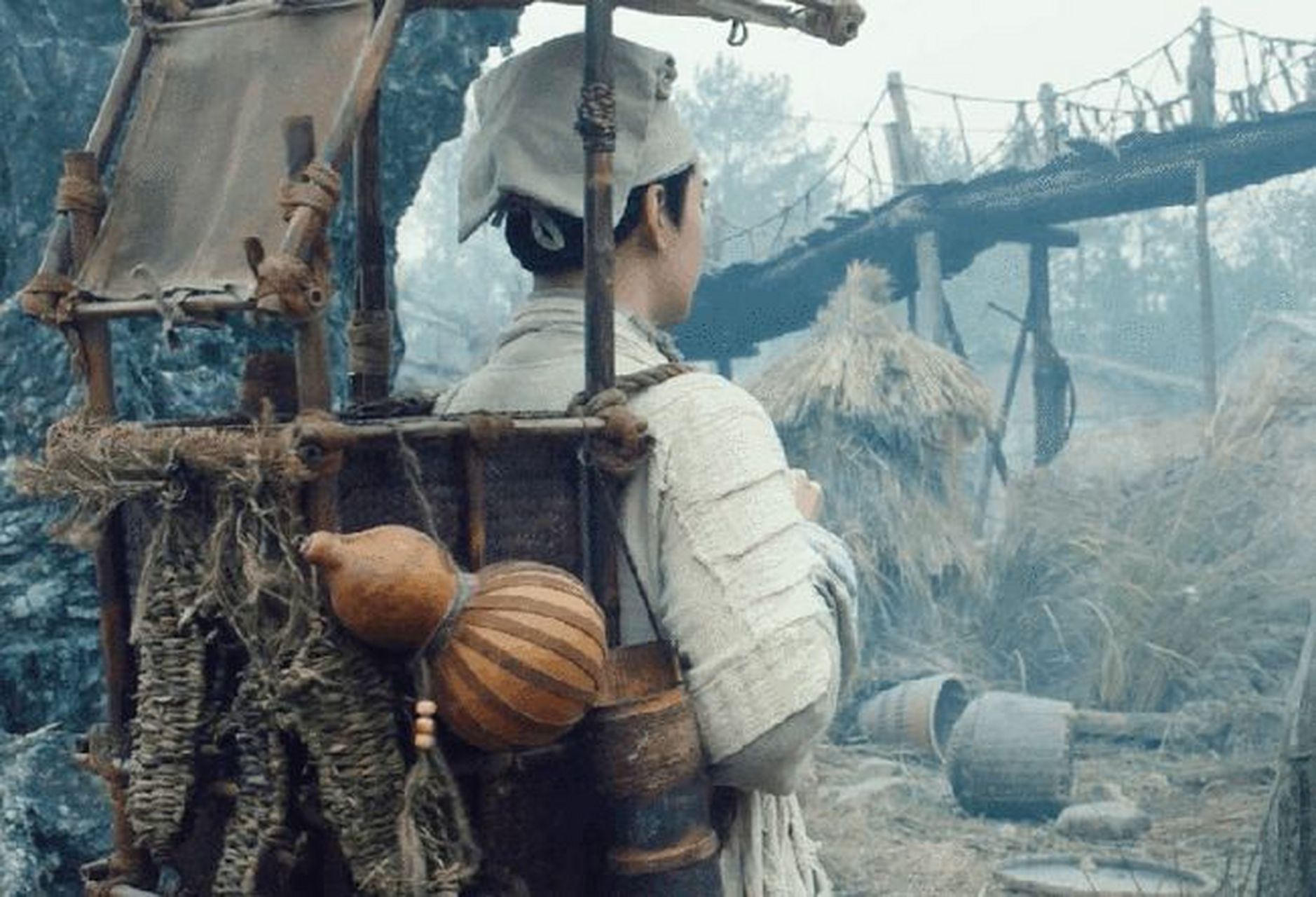 古代有一小姐,遇到一个上京赶考的穷书生避雨,发现其很有才华后以身相