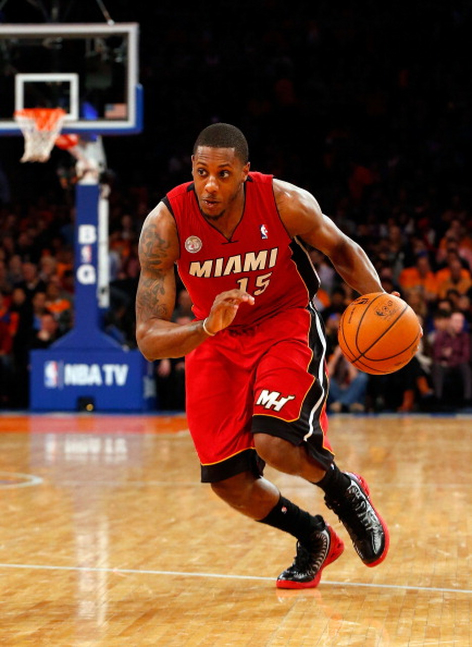 对勒布朗·詹姆斯发表了另一个有争议的声明:"他不是我的goat"