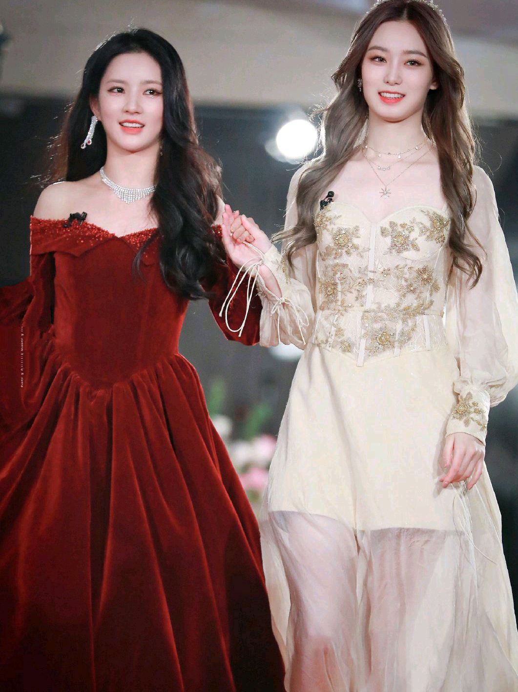 刘些宁粉丝和徐艺洋的粉丝撕起来了,这是往枪口上撞