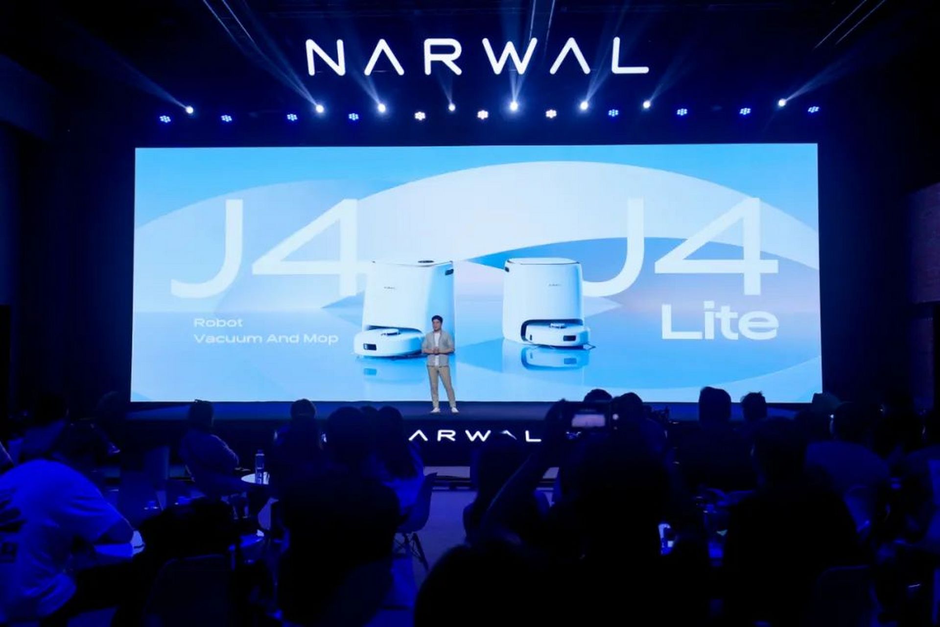 云鲸正式发布扫拖机器人 j4,j4 lite  昨天,云鲸智能正式发布了 j4,j4