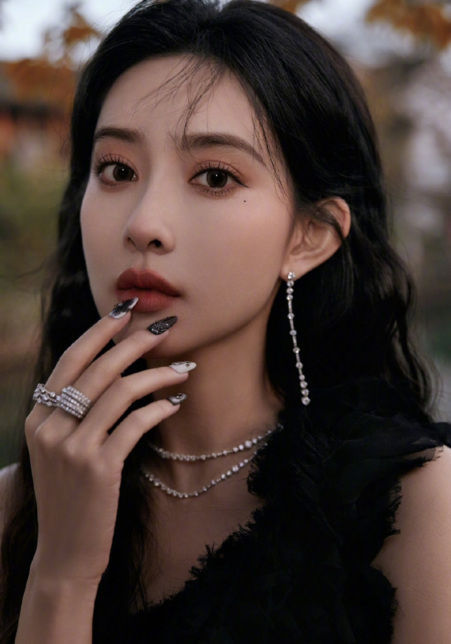 gq盛典女明星造型 杨超越,田曦薇,金晨,李一桐,吴宣仪,孟子义 67