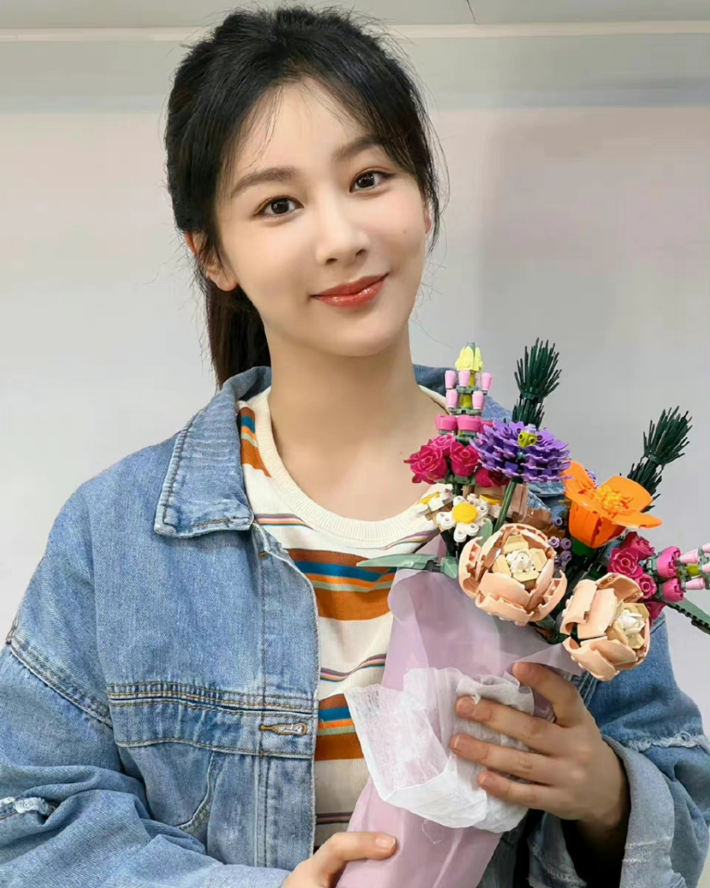 90后女演员成为了娱乐圈的新王牌,网友选出了新四大流量小花,其中杨紫