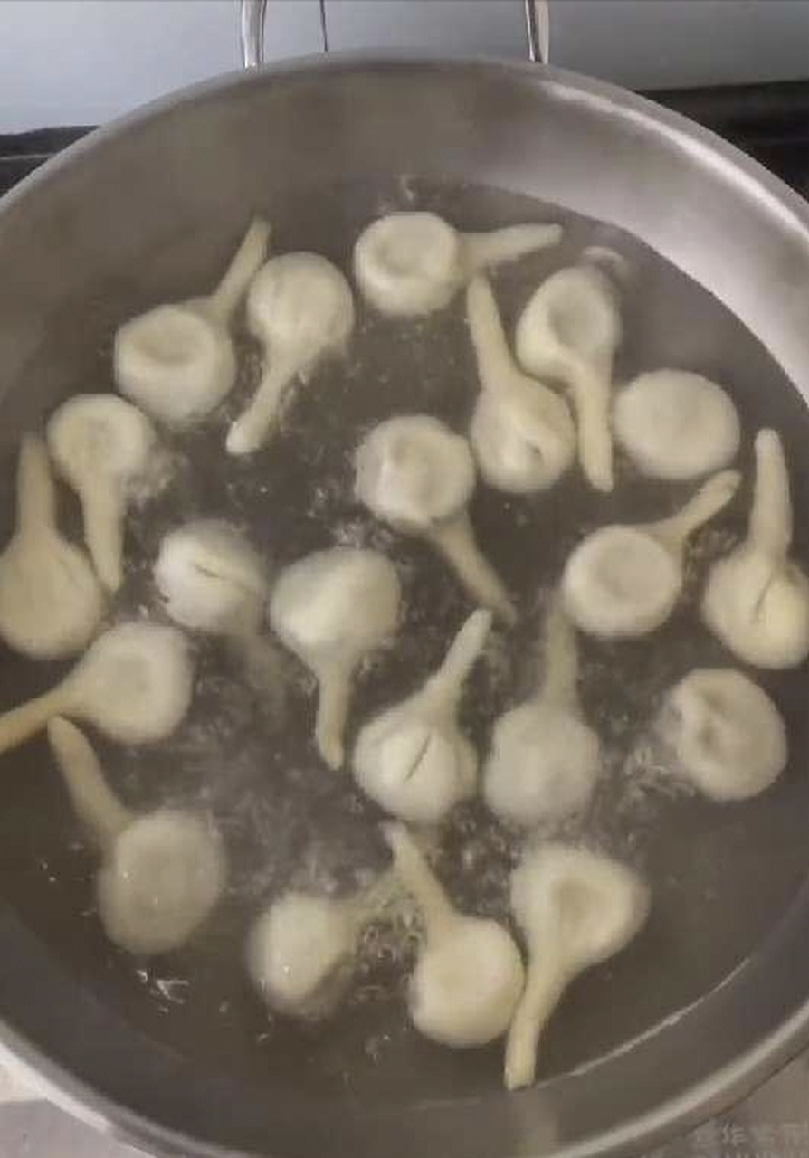 我弟包的饺子!#搞笑# #我的美食分享#  67