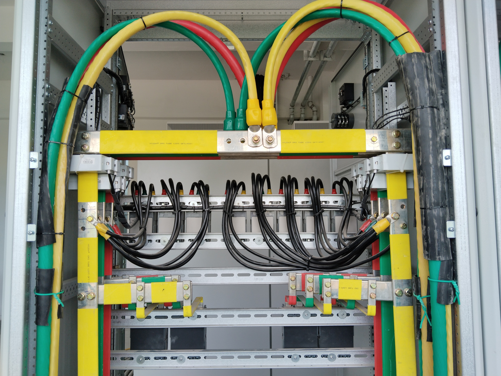 配电柜接线,让我看花了眼.