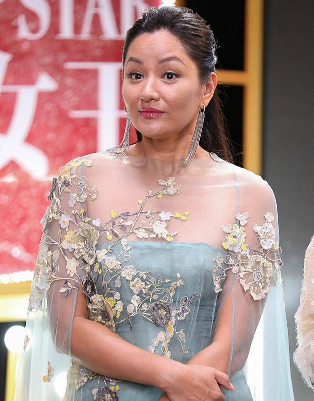 瞿颖是怎么从中年发福大妈,变成性感姐姐的?