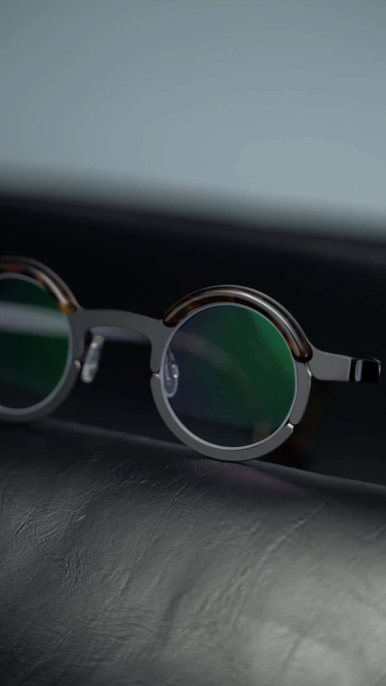 theo比利时手工纯钛简约时尚眼镜架