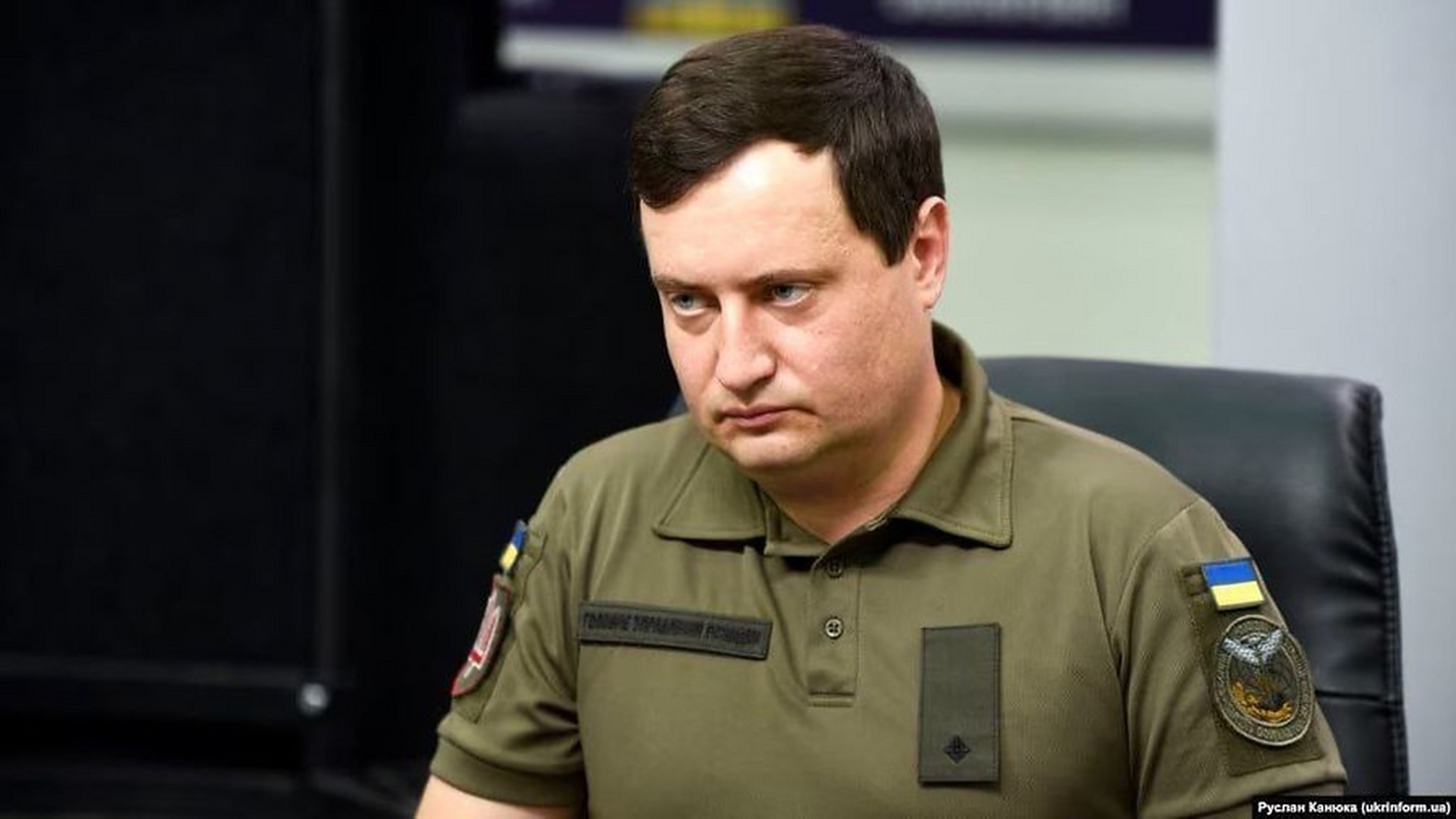 我们不要让他们的工作变得更容易.