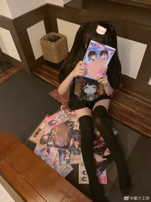 image.png 因为一张图而找到的一个宝藏美少女