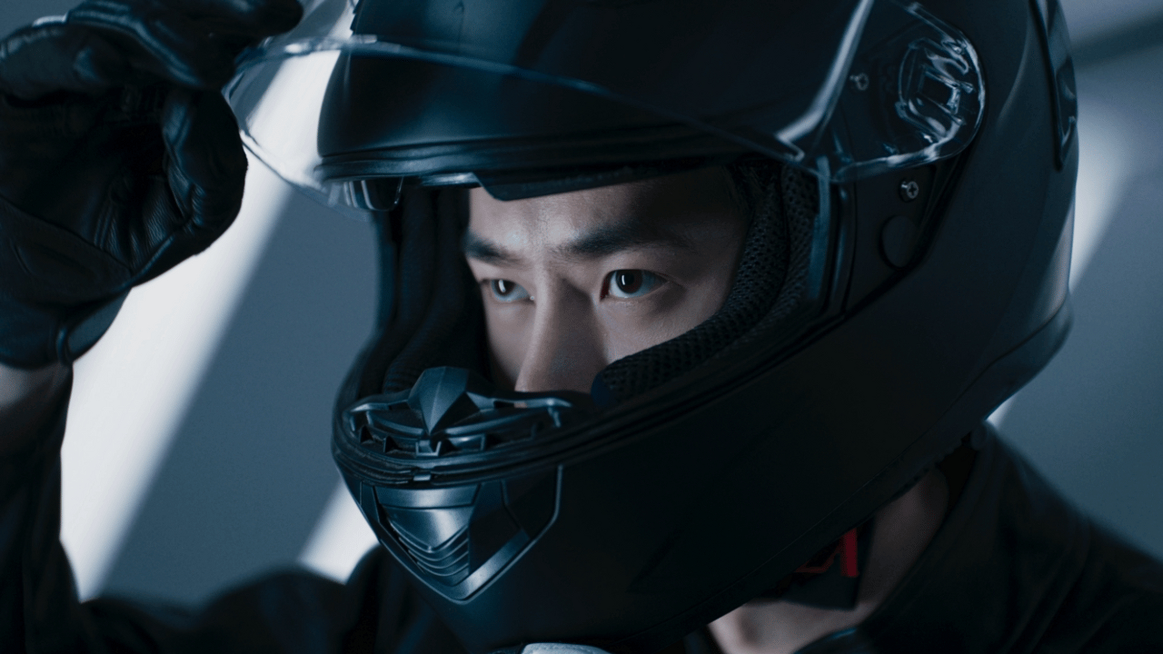 王一博电动车  拍出了我骑不起的样子  不愧是你酷盖#王一博台铃电动