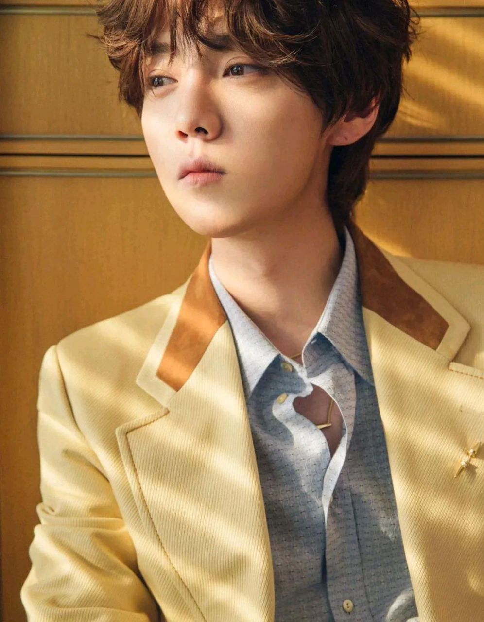 鹿晗首次回应关晓彤怀孕 最近独家消息爆出,国民女神关晓彤竟然怀了孕