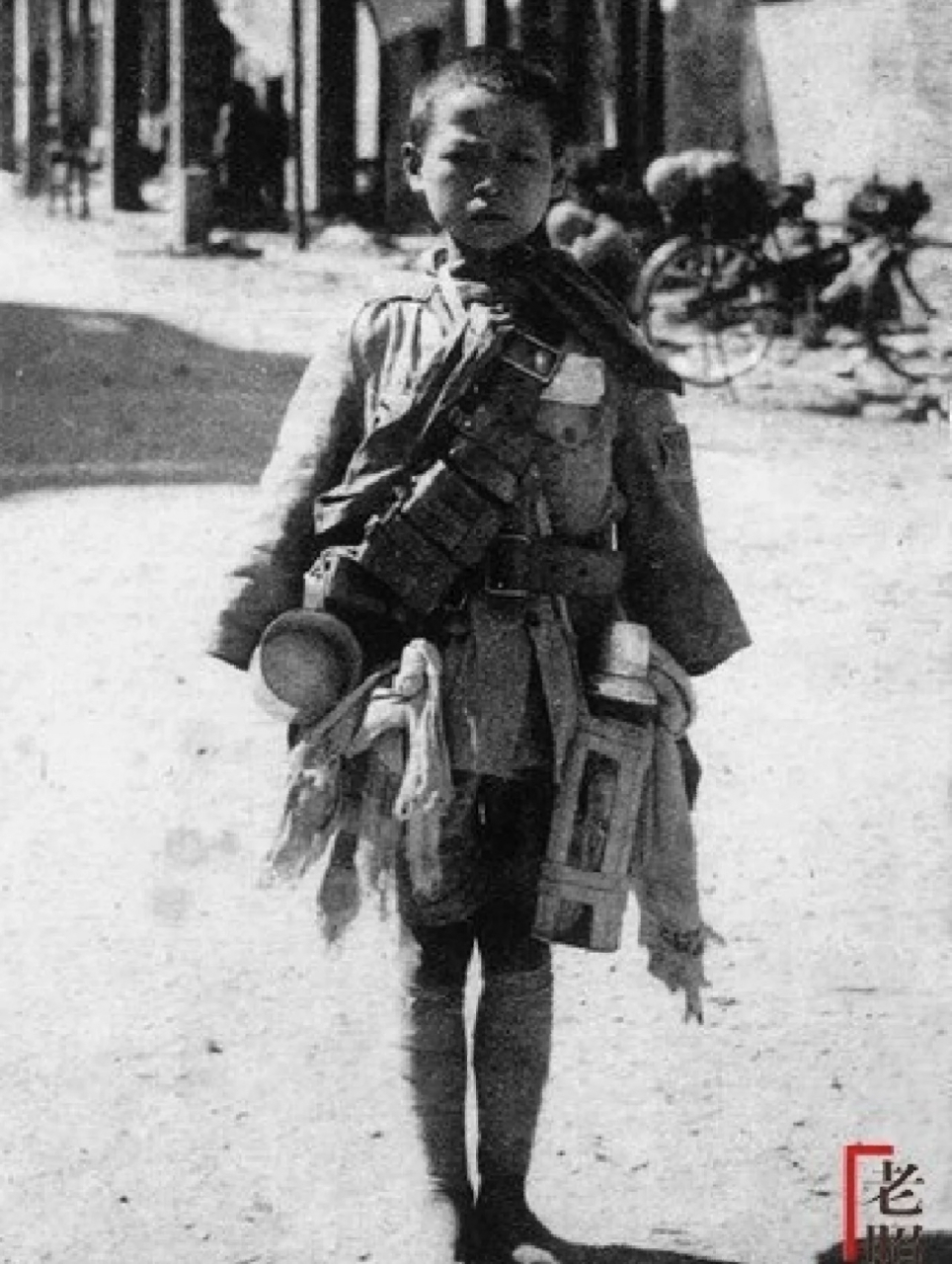 这名抗日小战士被日军俘虏,日本人觉得可以用来渲染中国的"穷兵黩武"