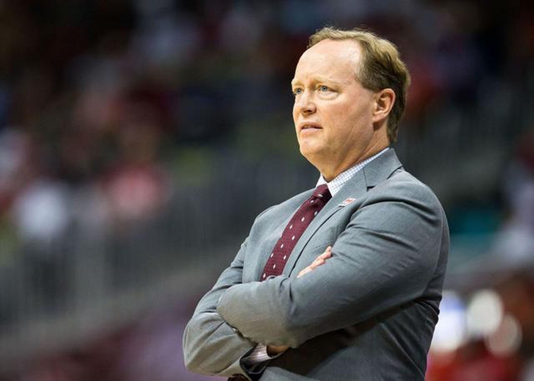 雄鹿主教练布登霍尔泽执教能力遭质疑,大概率会下课!