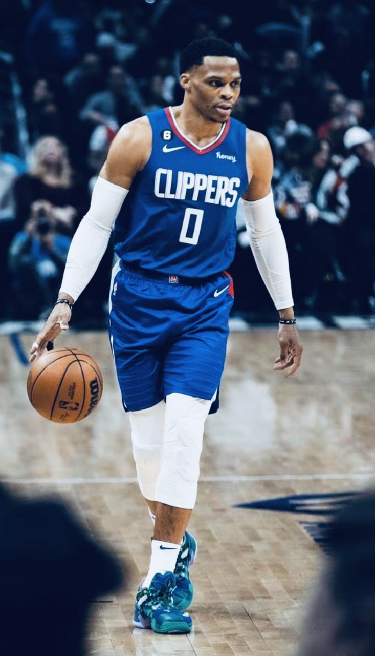 换发型了威少!从头来!