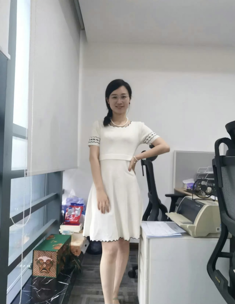 办公室同事#时尚穿搭# #丝袜# #大长腿美女