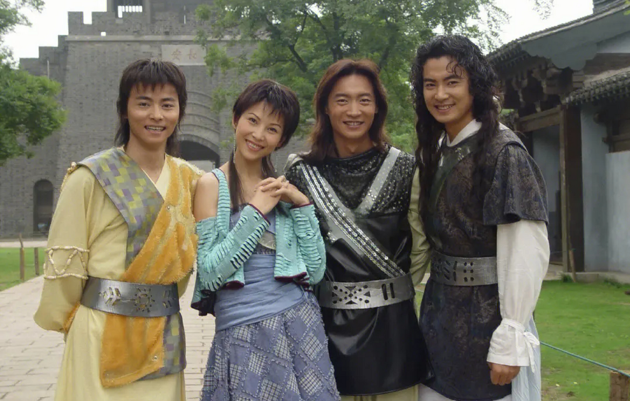 水月洞天三兄弟,老二童战退出娱乐圈后成为了武术教练,不过近照看出