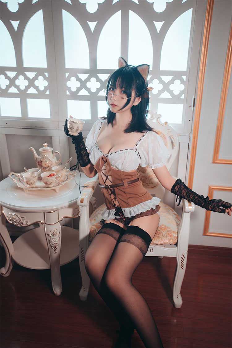 ⭐cos套图⭐逐月su@coser图片-猫耳娘 15P
