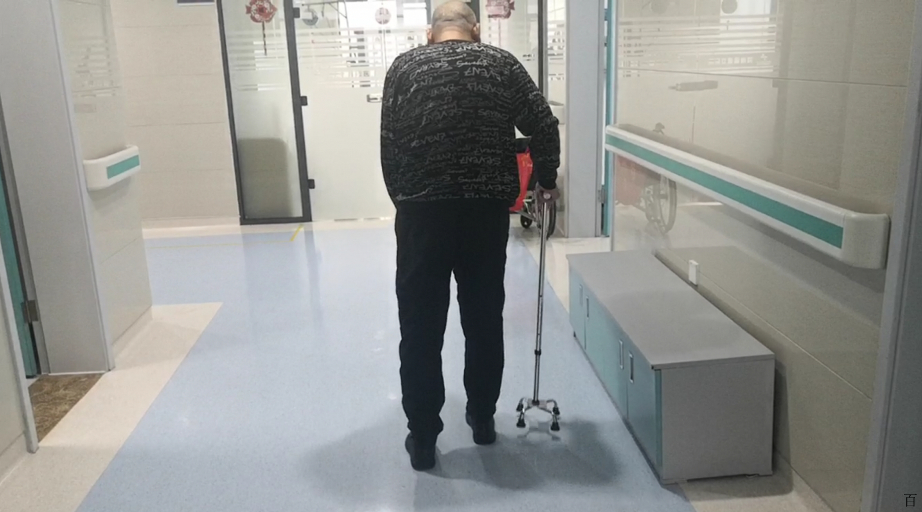 现在走路画圈的人,为什么越来越多?