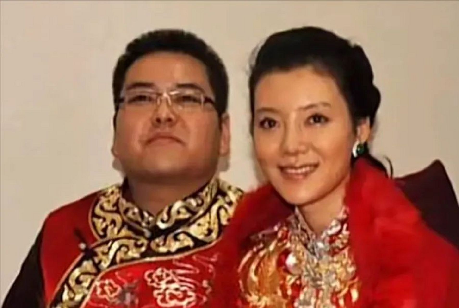 离婚10年后,再看车晓与前夫现状.