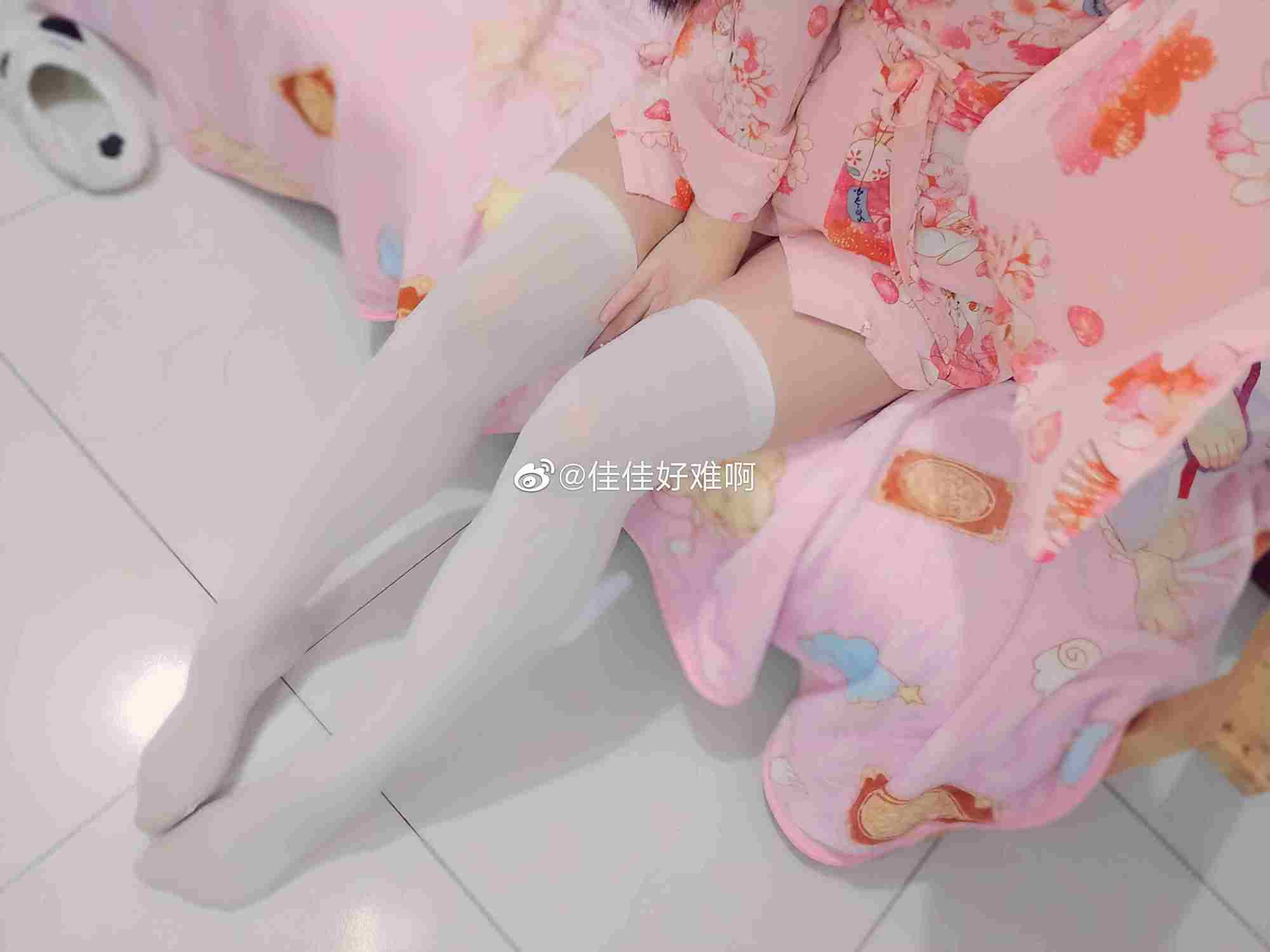 佳佳好难啊套图资源，异世界独有的蕾姆