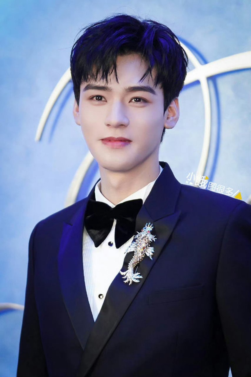 蒂芙尼品牌大使龚俊# #龚俊# 帅90,我的王子殿下