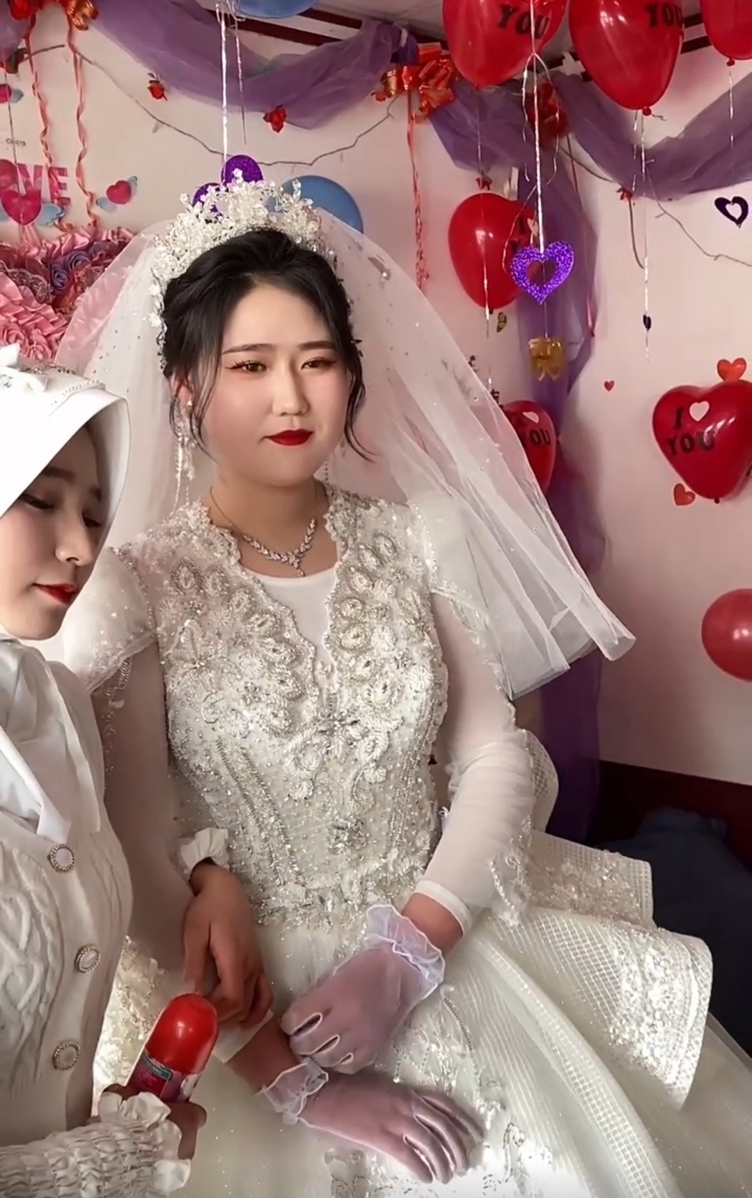新娘子长真有福胖嘟嘟的