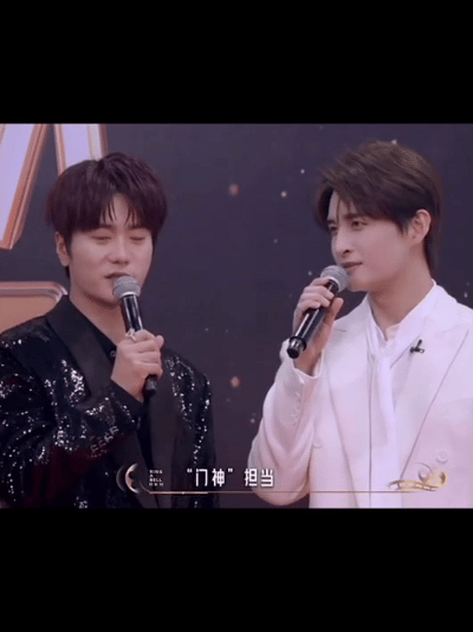 还别说,陆虎张远,你俩还挺像门神的[左捂脸][捂脸] #综艺# #搞笑