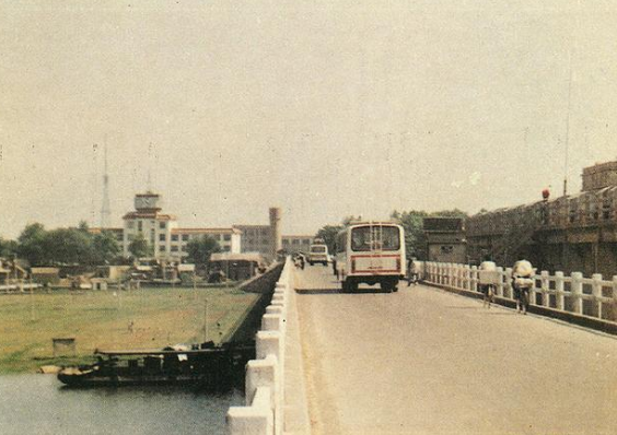 老照片:90年代的山东枣庄,怀念那个朴素无华的年代