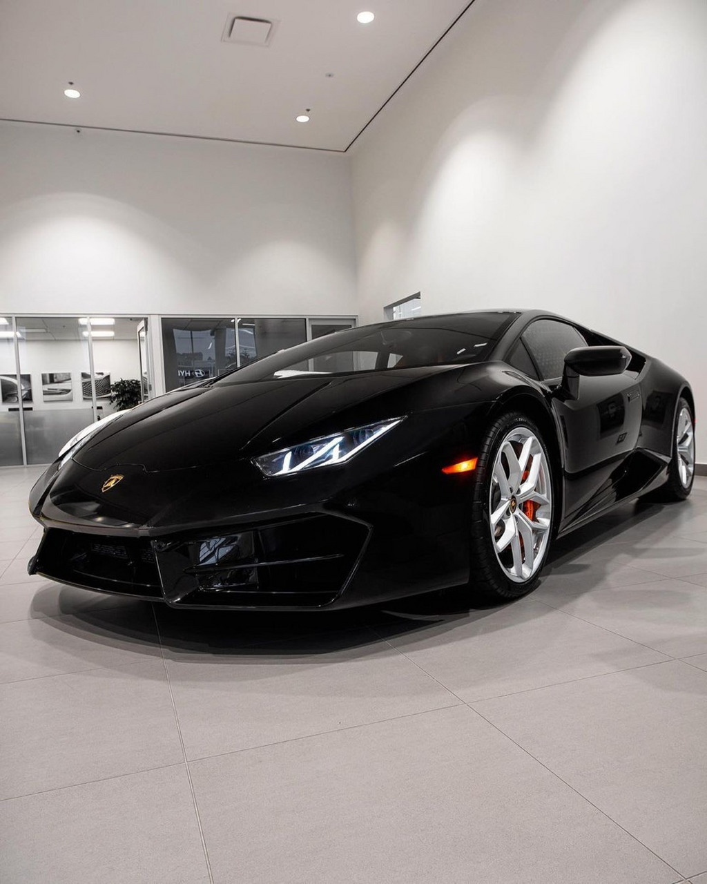 2017 兰博基尼huracán lp580-2 sinister nero noctis(亮黑色)