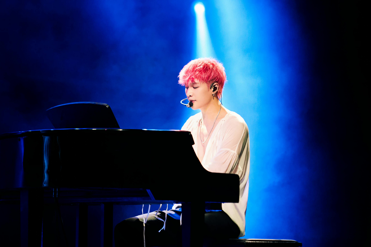 张艺兴大航海二巡演唱会马来西亚站高清红发造型