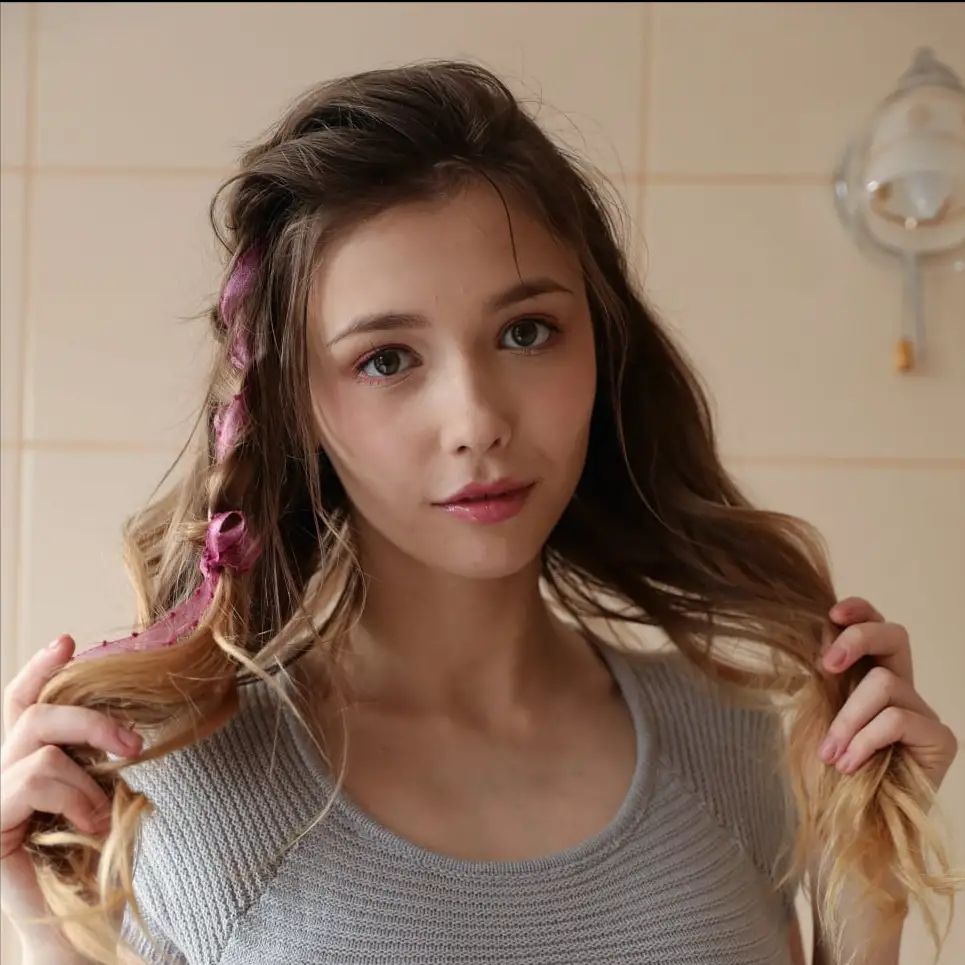 米拉阿祖尔milaazul被标注为天生丽质的乌克兰女演员