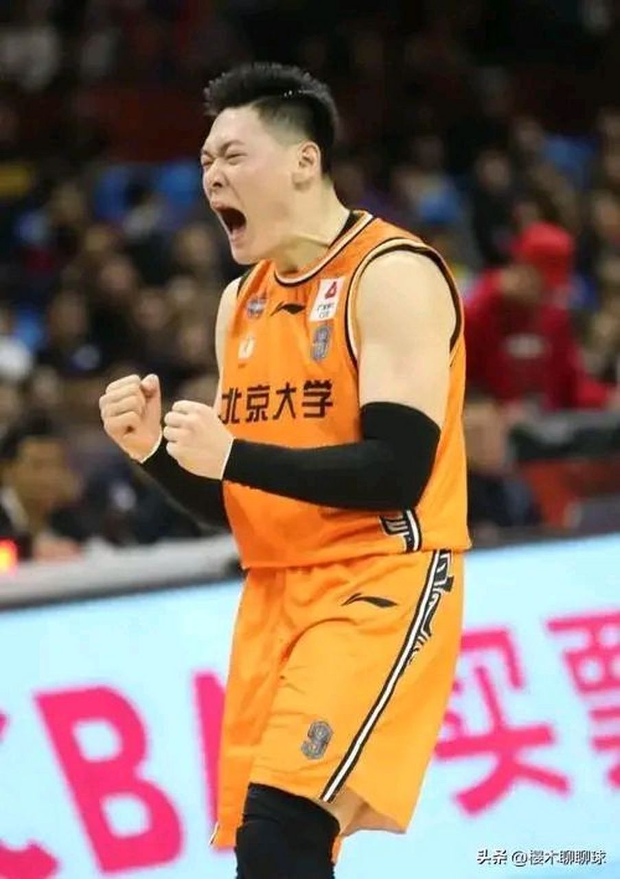 大运会男篮阵容出炉: 清华大学:王岚嵚icon,邹阳icon,杨曦皓,刘庆闻