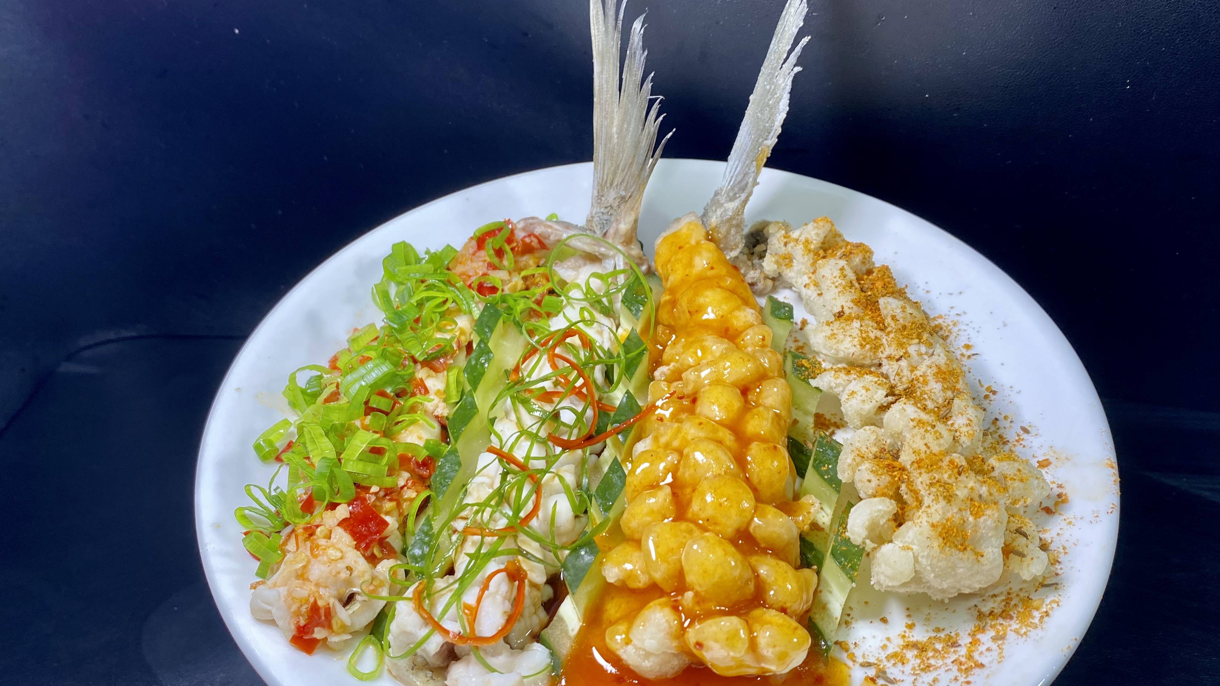 有家餐厅把鱼尾做成了招牌菜,1条鱼尾3块售价68,吃过的都说好