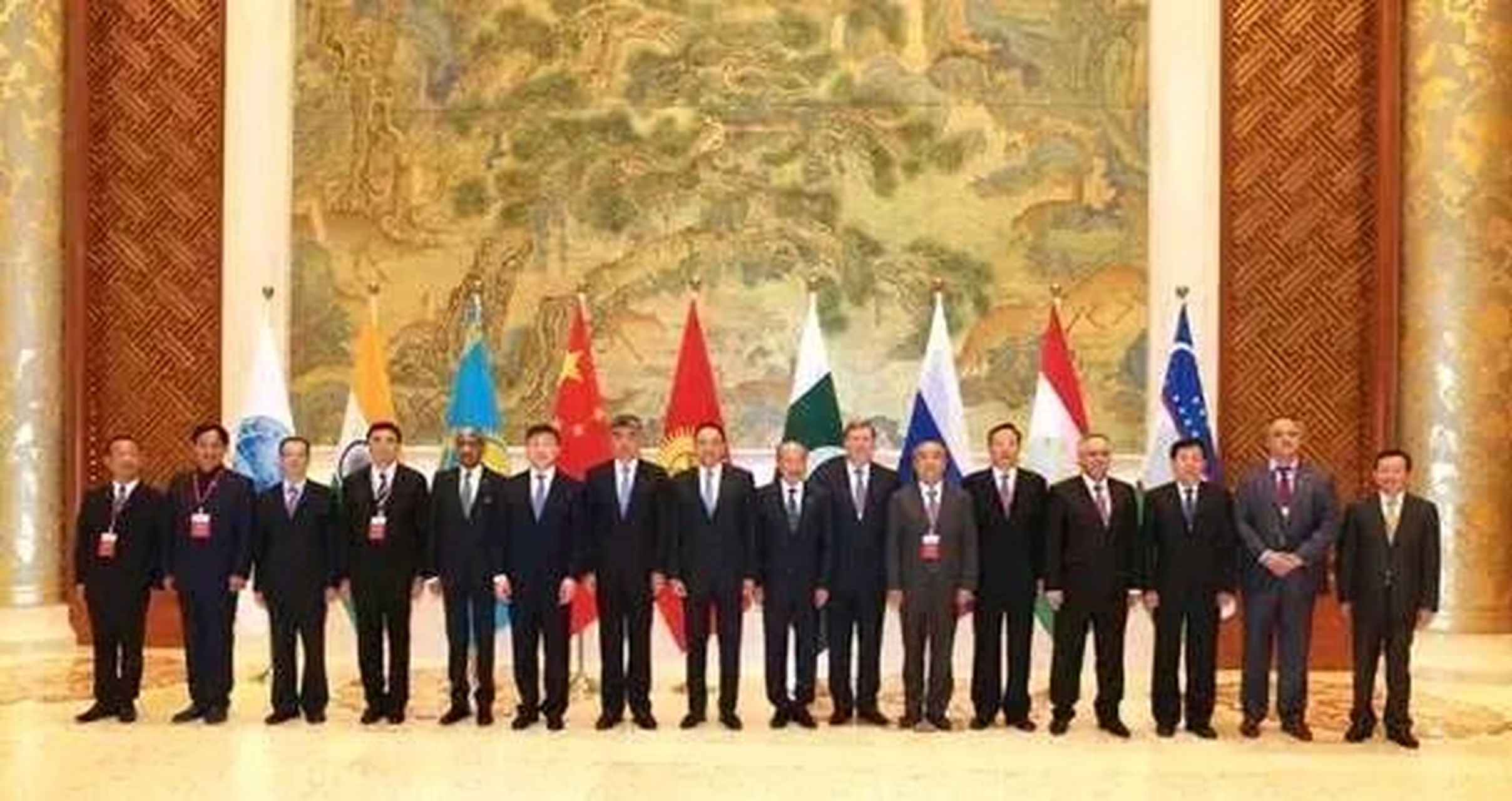 不管是上合组织,还是g20另外还是金砖国家都是由中国主导发起的,但