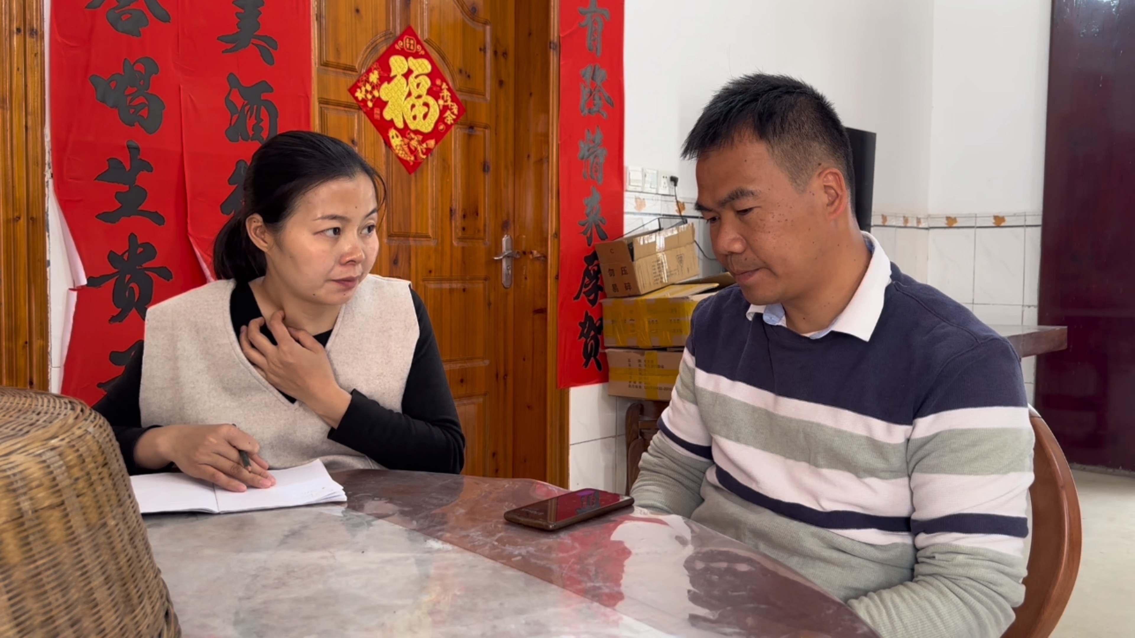 去年养的土鸡已卖完，跟阿金哥对账亏了不少，今年还要继续再养？